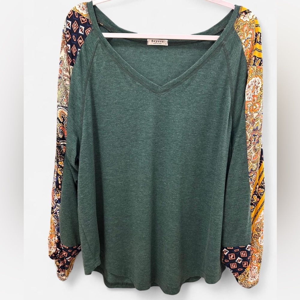 Beyove XL Boho Patchwork Sleeve Long Sleeve Top – Green Multicolor Casual V-Neck